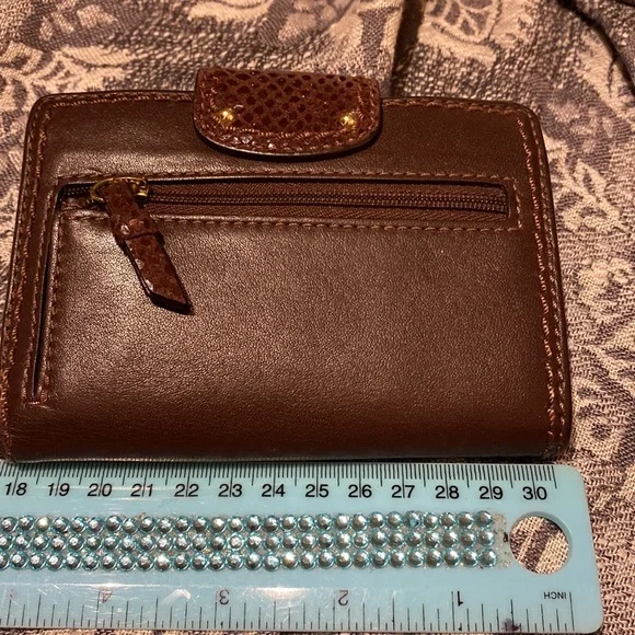 Coach wallet in supple smooth brown leather with snake pattern. - Picture 2 of 3